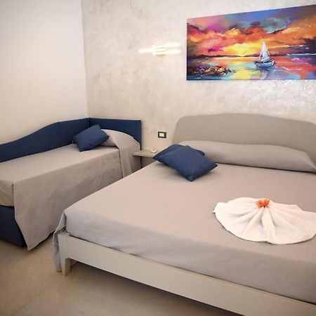 Angelo Bianco Appartment 3 切萨雷奥港 外观 照片