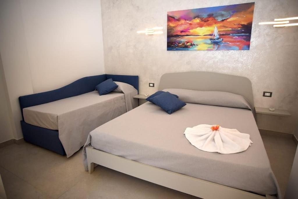 Angelo Bianco Appartment 3 切萨雷奥港 外观 照片